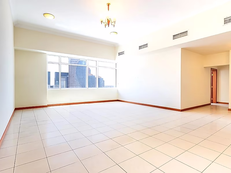 Spacious 3-Bedroom Unfurnished Apartment | High Floor | West Bay - Photo 3