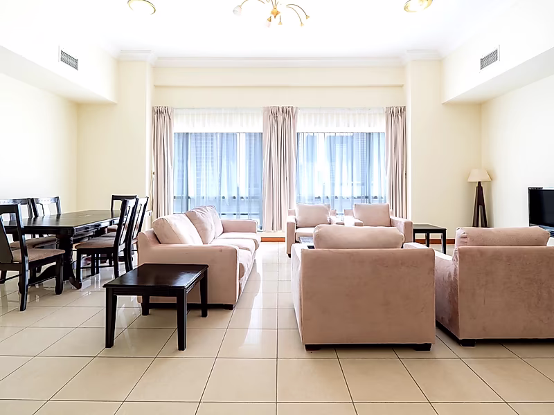 Spacious 2-Bedroom Fully Furnished Apartment in West Bay - Photo 2