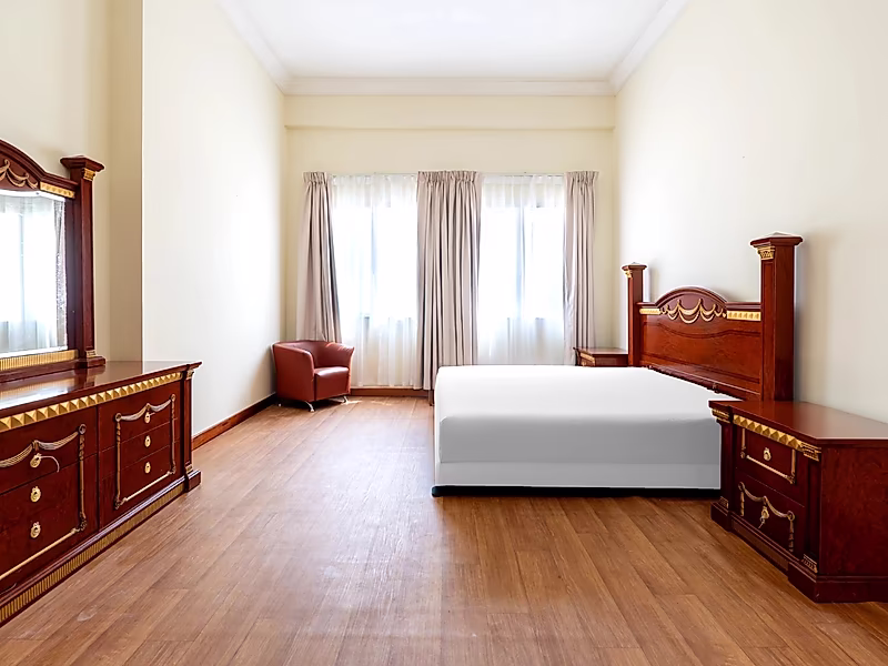 Spacious 2-Bedroom Fully Furnished Apartment in West Bay - Photo 3