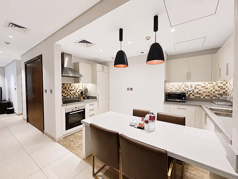 VIVA BAHRIYA 1 BEDROOM FURNISHED WITH BILLS IN - Photo 4