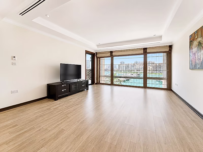 LIVE BY THE MARINA VIEW 2 BEDROOM TOWNHOUSE - Photo 10