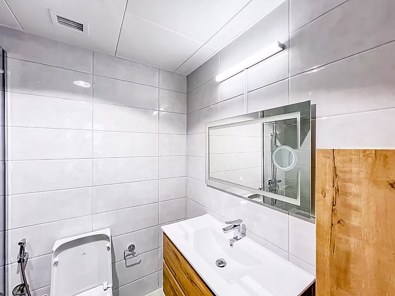 PRIME MARINA ASSET! FURNISHED 2 BEDROOM - Photo 4