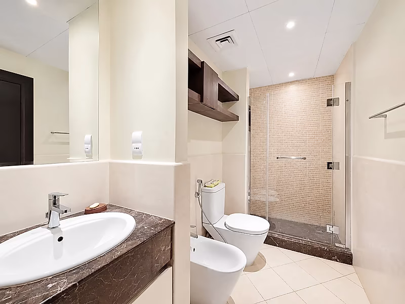 STUNNING STUDIO APARTMENT WITH MARINA VIEW - Photo 4