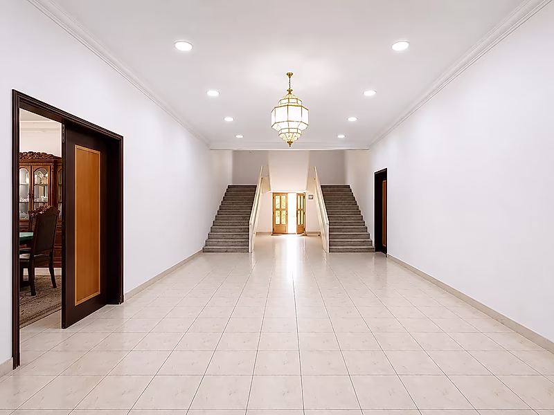 Spacious 9-Bedroom Villa for Sale in Al Rayyan Al Atiq - Photo 7
