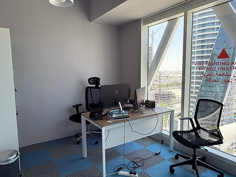 Fully Fitted Premium Office 215sqm Lusail Marina - Photo 6