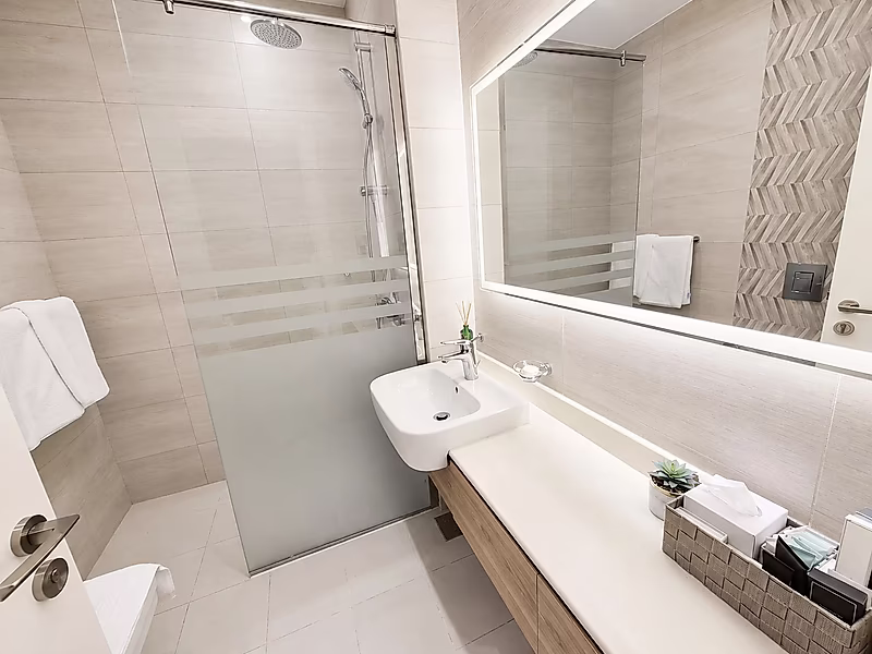 READY STUDIO WITH GREAT AMENITIES AND UTILITIES IN - Photo 3