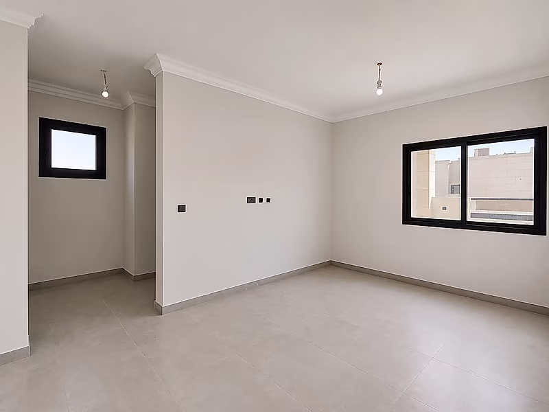 STAND ALONE 7 BEDROOMS + MAID VILLA - Photo 4