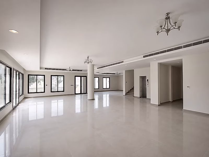 STAND ALONE 7 BEDROOMS + MAID VILLA - Photo 1