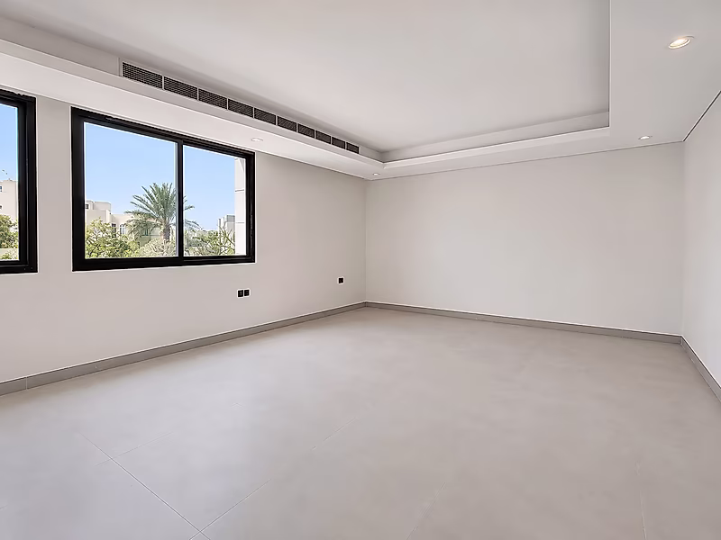 STAND ALONE 7 BEDROOMS + MAID VILLA - Photo 12