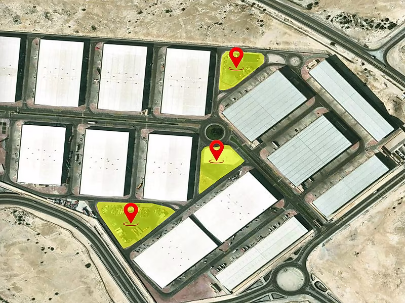 Open Storage Yard | Various Sizes | Paved - Photo 3
