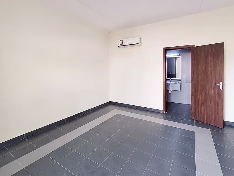 Staff Accommodation Rooms | BILLS INCLUDED - Photo 4