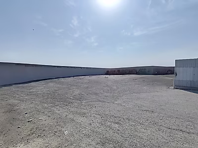 ساحة صناعية آمنة | 1500 متر مربع