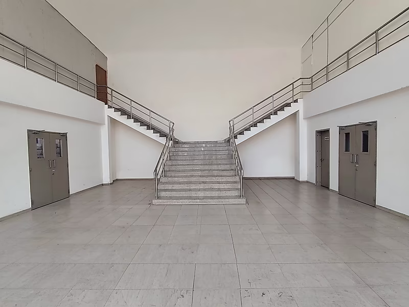 ساحة صناعية آمنة | 1500 متر مربع - Photo 3