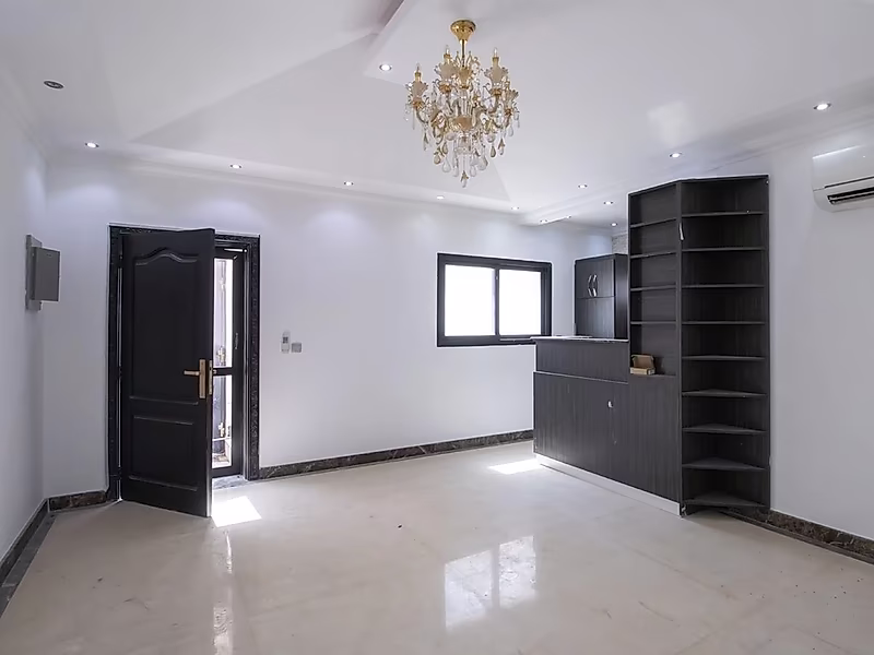 LUXURIOUS 6 BEDROOMS+M VILLA | TITLE DEED - Photo 12
