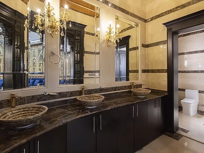 LUXURIOUS 6 BEDROOMS+M VILLA | TITLE DEED - Photo 17