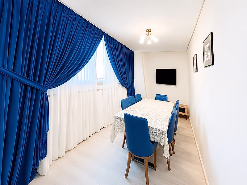 Fully Furnished 3 Bedrooms | Legtaifiya Zig Zag Tower | Spacious layout - Photo 3