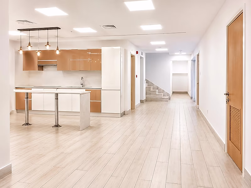 DIRECT BEACH | STANDALONE VILLA 5+ | POOL/ELEVATOR | PEARL - Photo 7