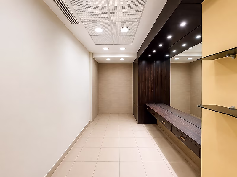 Semi-Fitted Men's Salon | 26 SQM | West Bay - Photo 3