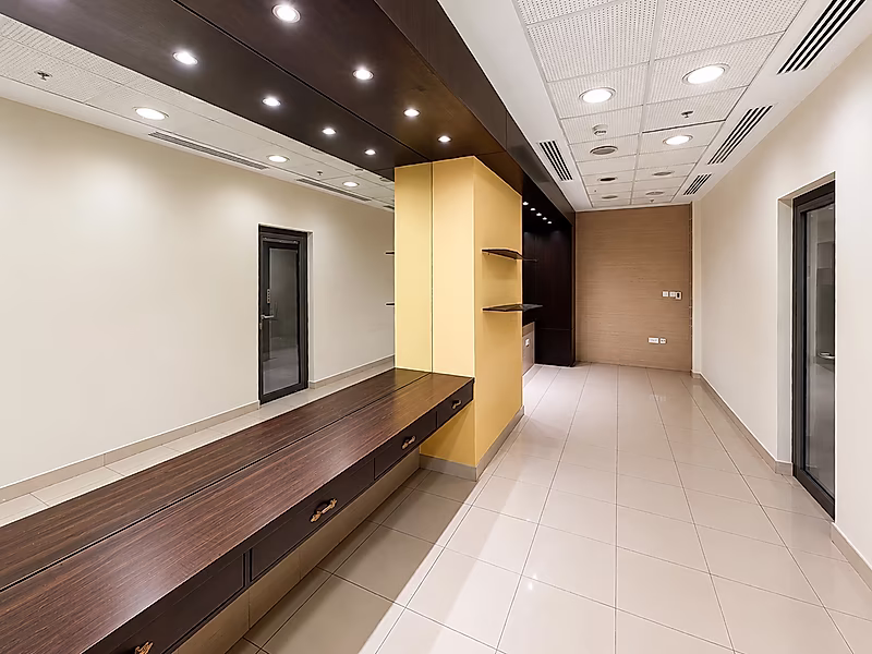 Semi-Fitted Men's Salon | 26 SQM | West Bay - Photo 1