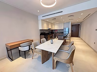 Chic 1BR Retreat with Serene Interiors - Photo 3