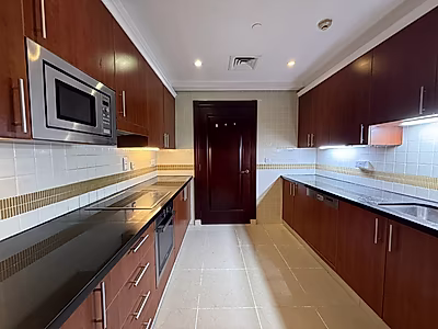 Exquisite 4BR Townhouse | Modern Living