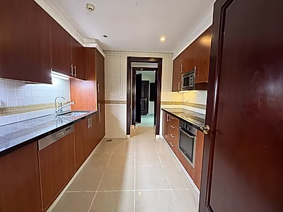 Exquisite 4BR Townhouse | Modern Living