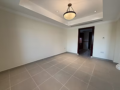 Exquisite 4BR Townhouse | Modern Living