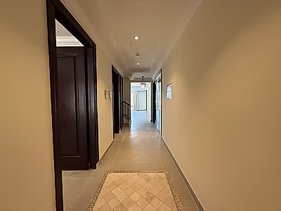 Exquisite 4BR Townhouse | Modern Living