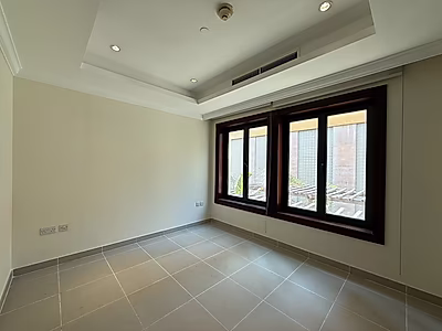 Exquisite 4BR Townhouse | Modern Living