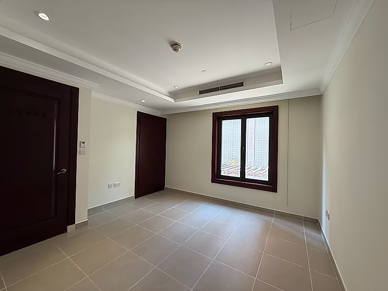 Exquisite 4BR Townhouse | Modern Living - Photo 50