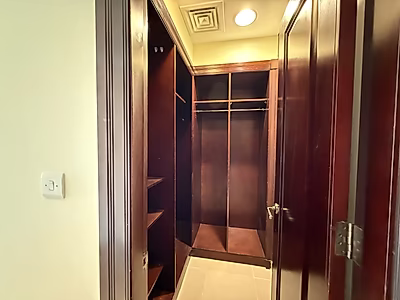 Exquisite 4BR Townhouse | Modern Living
