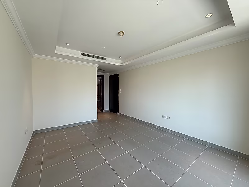 Exquisite 4BR Townhouse | Modern Living - Photo 66