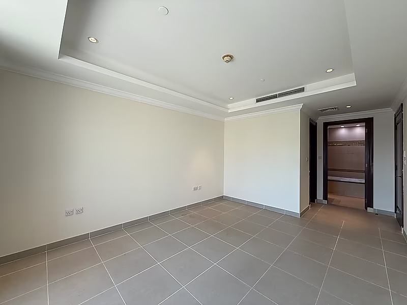 Exquisite 4BR Townhouse | Modern Living - Photo 67