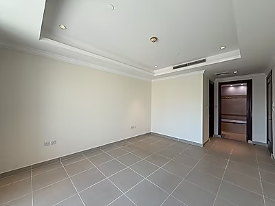 Exquisite 4BR Townhouse | Modern Living