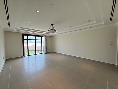 Exquisite 4BR Townhouse | Modern Living