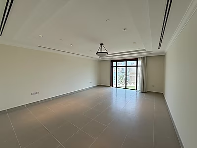 Exquisite 4BR Townhouse | Modern Living