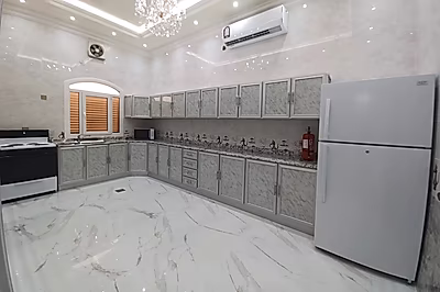 SPACIOUS 10+BR FAMILY VILLA IN AL THUMAMA