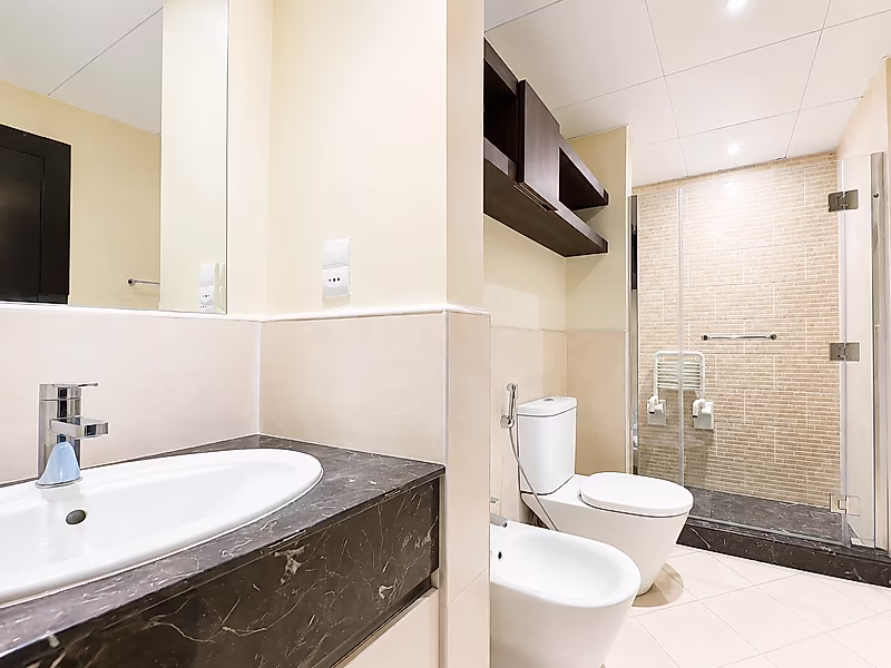 SOPHISTICATED LIVING SPACE | STUDIO CONVERTED INTO 1-BEDROOM | PORTO - Photo 5