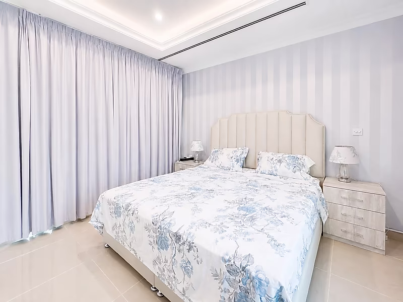 SOPHISTICATED LIVING SPACE | STUDIO CONVERTED INTO 1-BEDROOM | PORTO - Photo 8