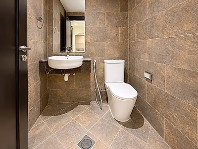 FURNISHED 1 BEDROOM WITH BILLS INCLUDED IN PORTO