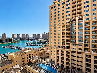 2 Br Fully Renovated Apartment | 186 SQM | Marina & Sea Views