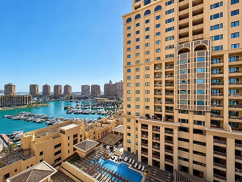 2 Br Fully Renovated Apartment | 186 SQM | Marina & Sea Views - Photo 2