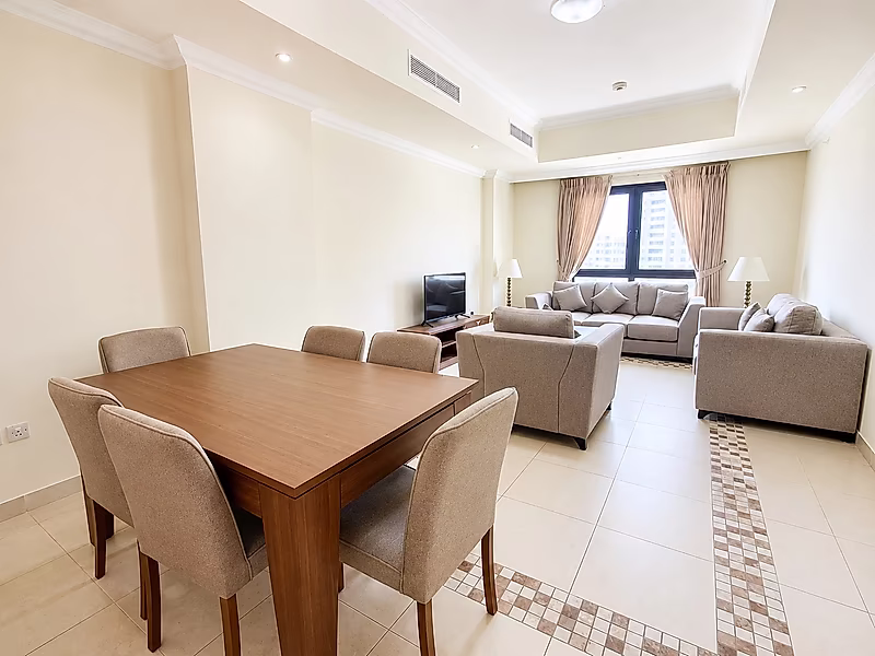 CHIC 1-BEDROOM APARTMENT | PORTO ARABIA - Photo 2
