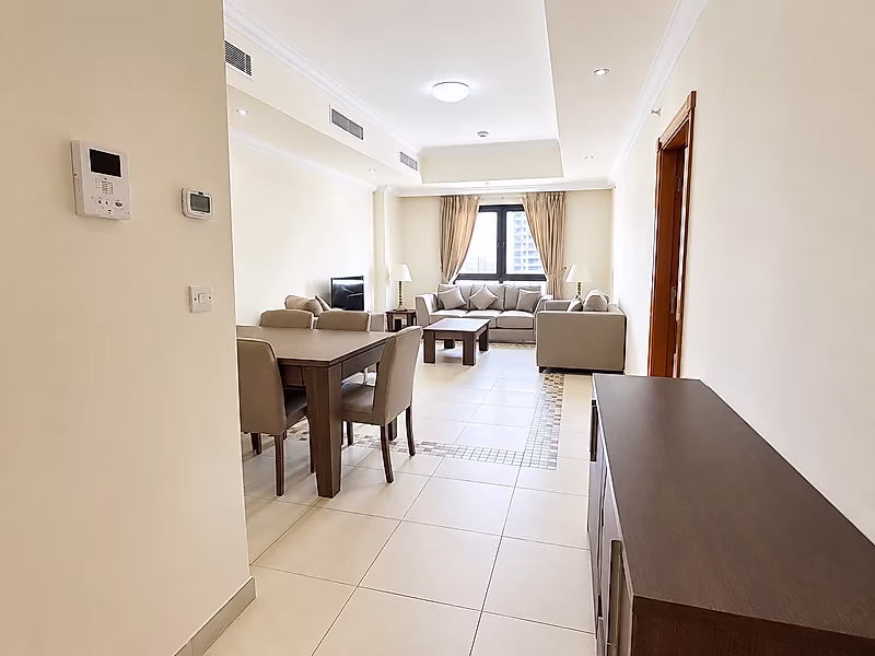 CHIC 1-BEDROOM APARTMENT | PORTO ARABIA - Photo 5