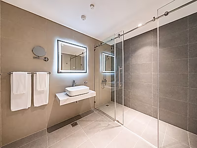 Stylish 1-Bedroom Apartment WIFI included | Pearl