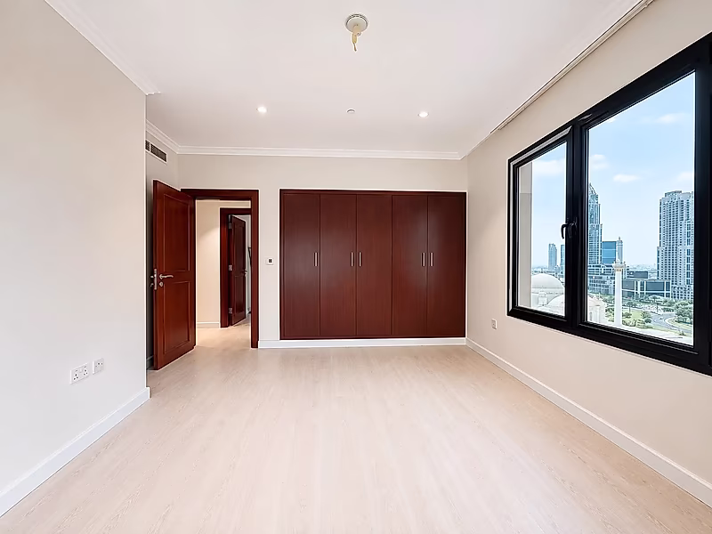 OWN A MARINA VIEW 2 BEDROOMS WITH GREAT VALUE - Photo 5