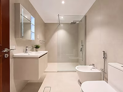 OWN A MARINA VIEW 2 BEDROOMS WITH GREAT VALUE