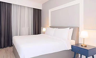 Luxurious 1-Bedroom Apartment in Doha – Where Prestige Meets Comfort - Photo 4