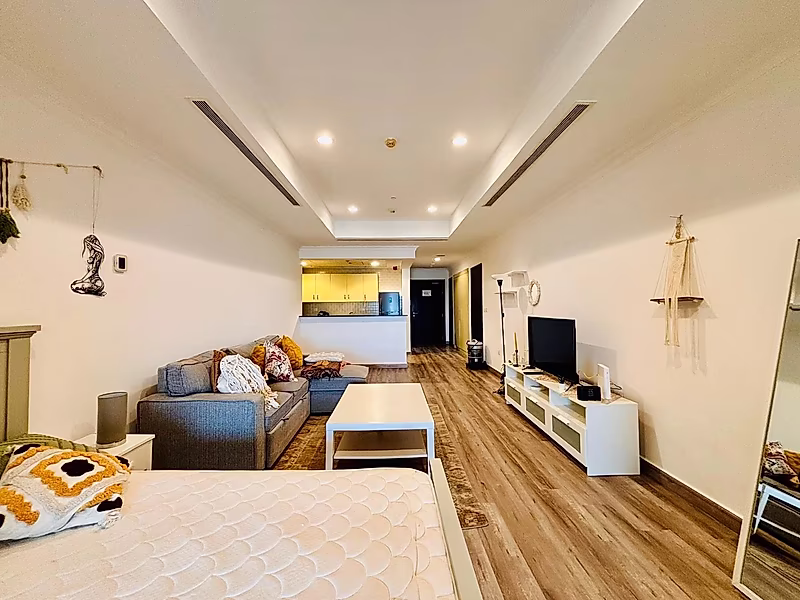 Luxury Fully Furnished Studio for Sale | Porto Arabia, The Pearl-Qatar - Photo 4