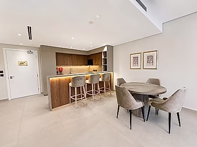 LUXURY 1 BEDROOM IN WEST BAY BILLS INCLUDED